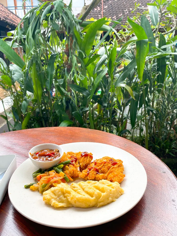 這天都乖乖在家，完全沒照片