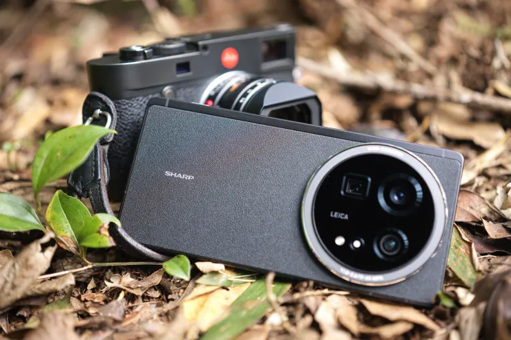 與徠卡共同開發的SHARP AQUOS R9 pro