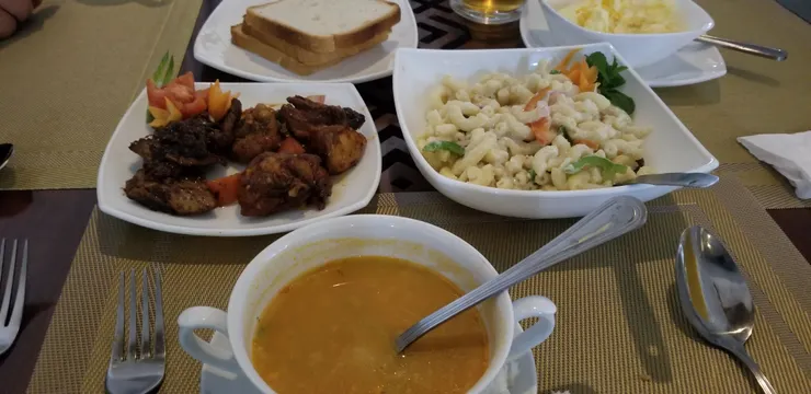 超級豐盛的晚餐，感謝Ivy Bungalow這兩晚的真摯招待！