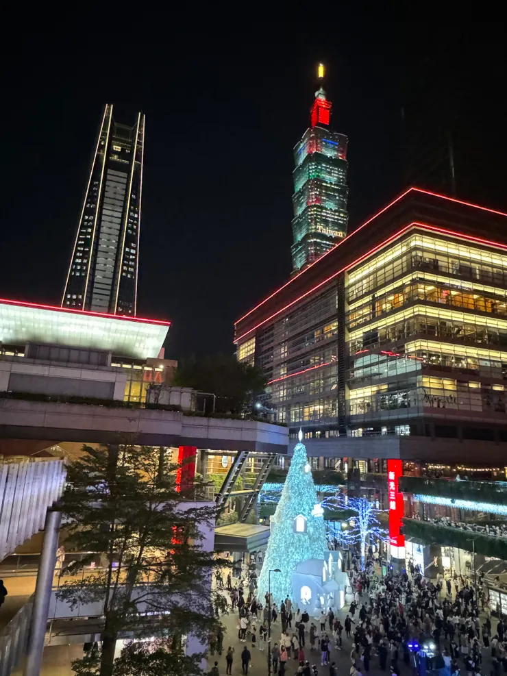 全世界百貨公司密度最高的信義商圈