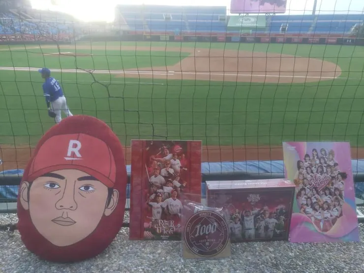 樂天猿年拼圖+郵票