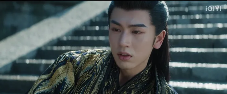 說阿你看到什麼了!