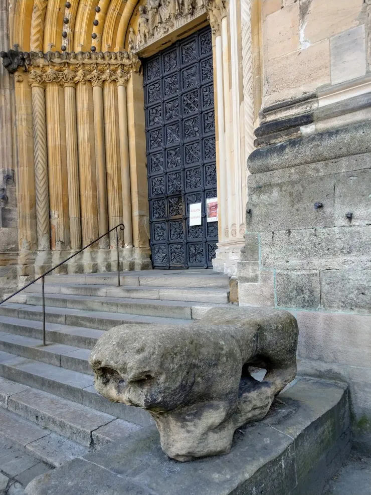 教堂的石獅子(吧?