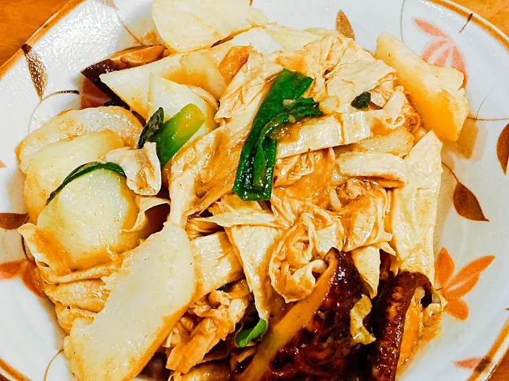 【豆皮香菇燉馬鈴薯】梵靈乾坤工作室提供