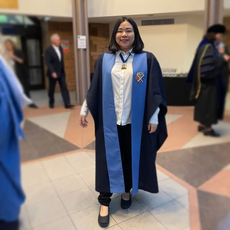 這是我第一年六月時第一次以學生會代表參加畢業典禮留念照片。