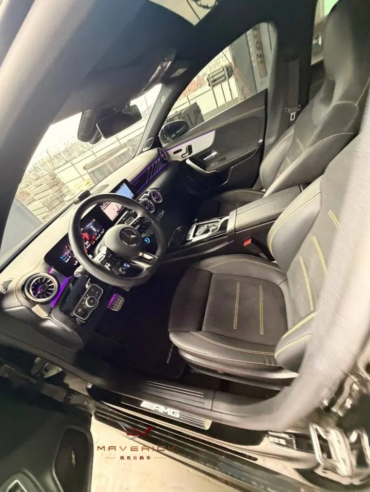 最新 2025 Model CLA45S 黑武士外匯車進度更新，已於韓國仁川港完成裝櫃回台。本文完整解析代購流程、出口檢查、海運安排與回台驗車交車時程，帶你了解外匯性能車從海外到交車的每個細節。