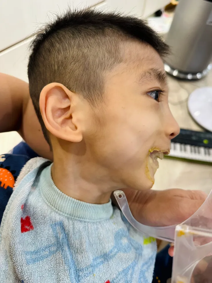 每日進食都是不同的考驗,能好好吃也是大事。