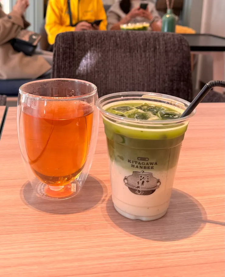 飲料兌換券兌換桂花和紅茶(左)及抹茶豆奶(右),最推薦抹茶系列飲品!