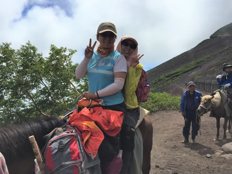 上馬背回五合目，YA~