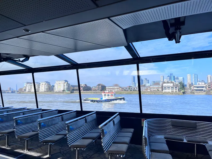 到了！下船前的最後一眼，一樓的船艙其實也是舒服的，可能是二月聽說原本就是倫敦的旅遊淡季。