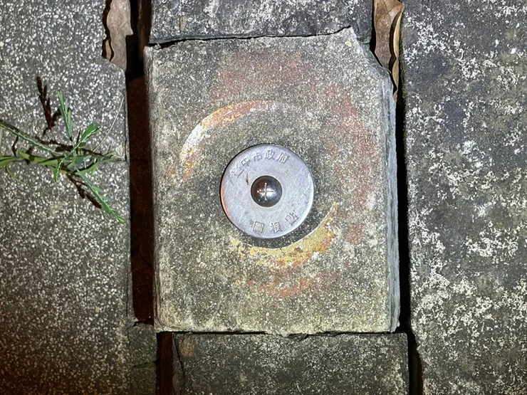 設置在緣石上的圖根點