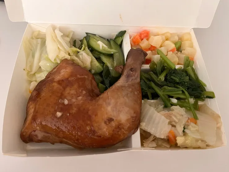 滷雞腿不飯。