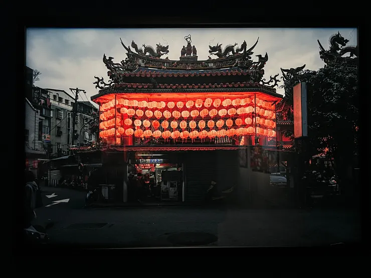 黃柏雯，《逢神之時》，2020，藝術微噴相紙。本文作者拍攝。