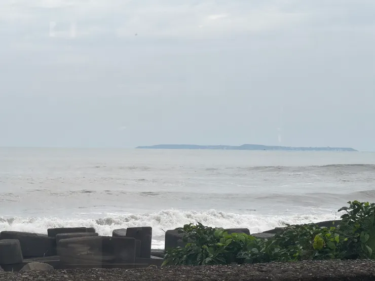 對面的島是綠島