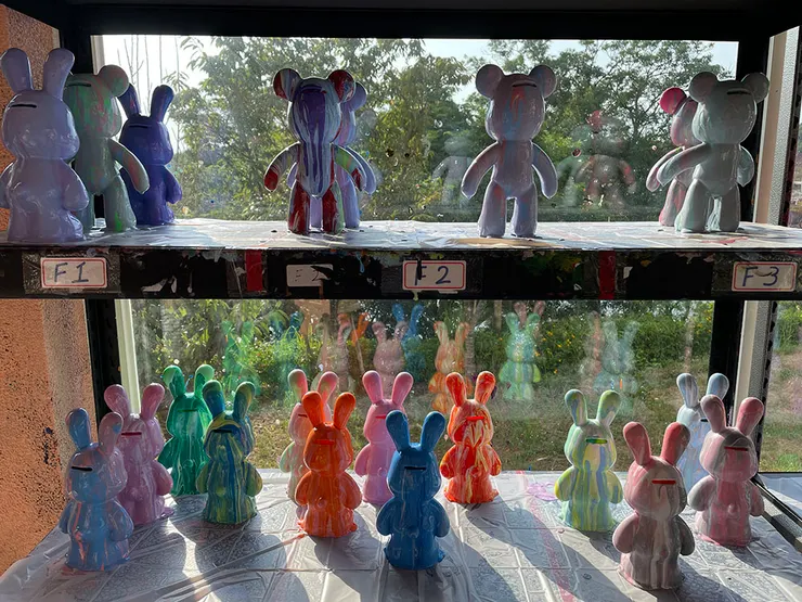 等待風乾的小熊與兔子