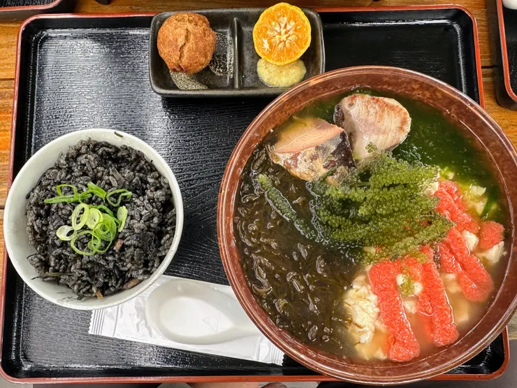 一碗吃盡沖繩的海藻之味