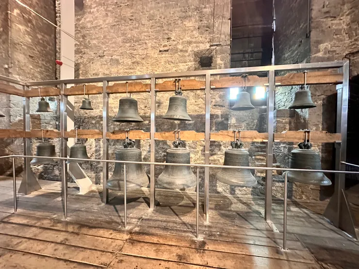 鐘樓內部層另有不同的鐘介紹