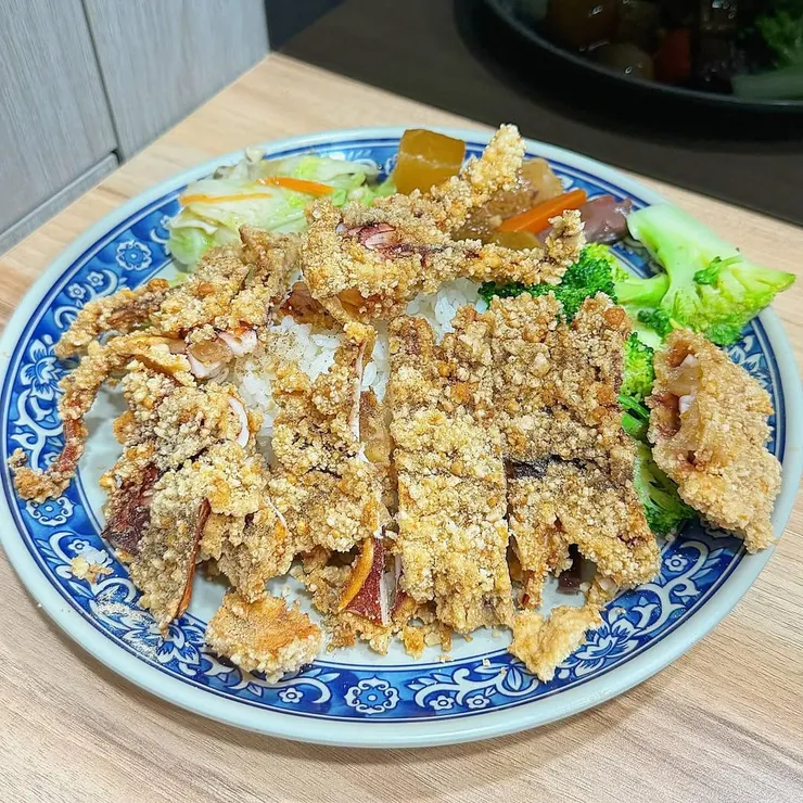 炸魷魚飯_沁玥食堂