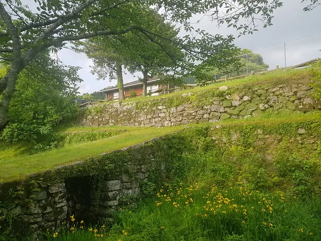 建於秋月城遺址上的秋月中學校舍