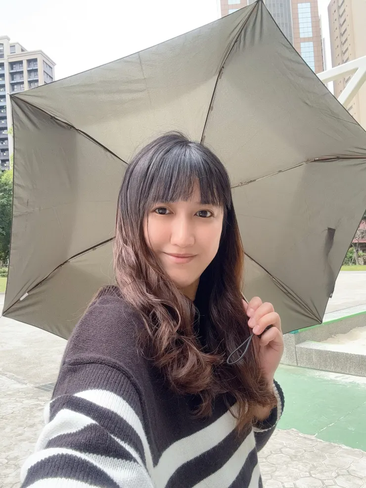 打開來遮一個人剛剛好