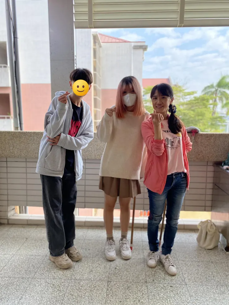 今年六月畢業的孩子，今年12月再來，瞬間成熟😆😆