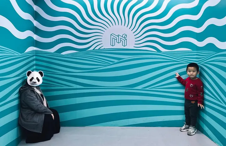 媽媽再度變小了XD