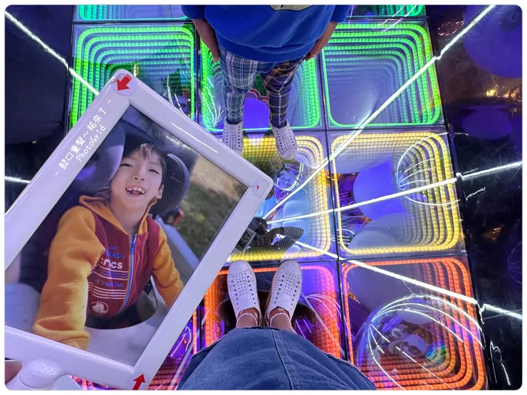 每年聖誕節追聖誕樹也是祐很喜歡的儀式。