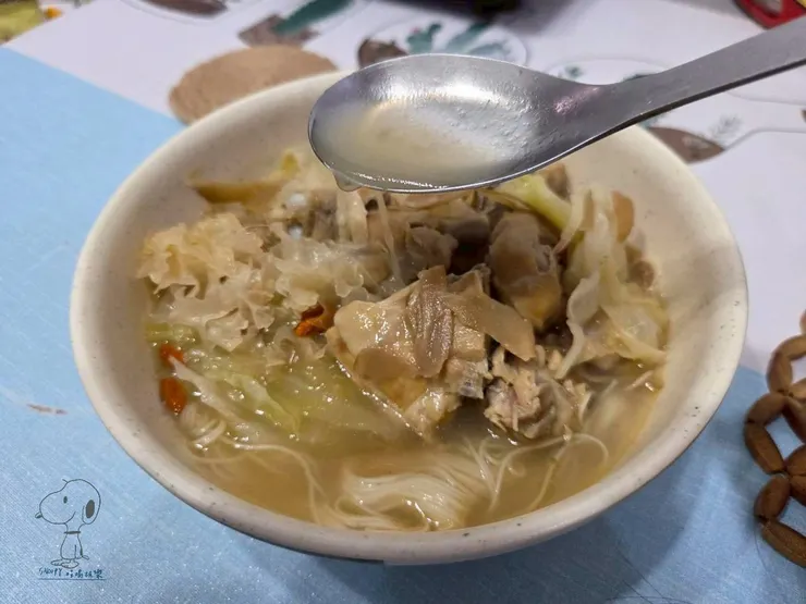 不油膩麻油雞湯頭！