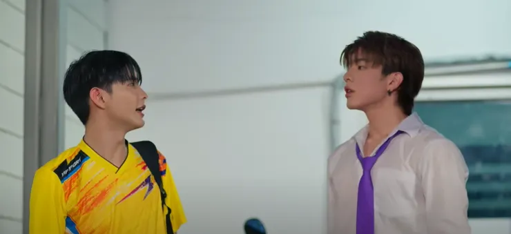 淋雨都要來接你!你怎麼都沒發現他喜歡你呀!嗚嗚嗚