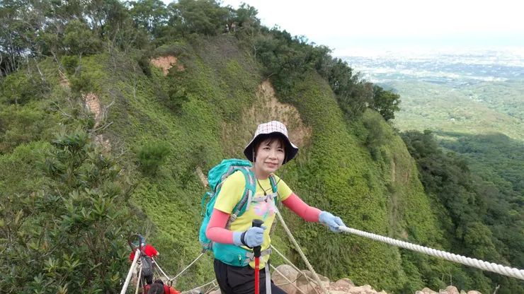 對面就是三角點