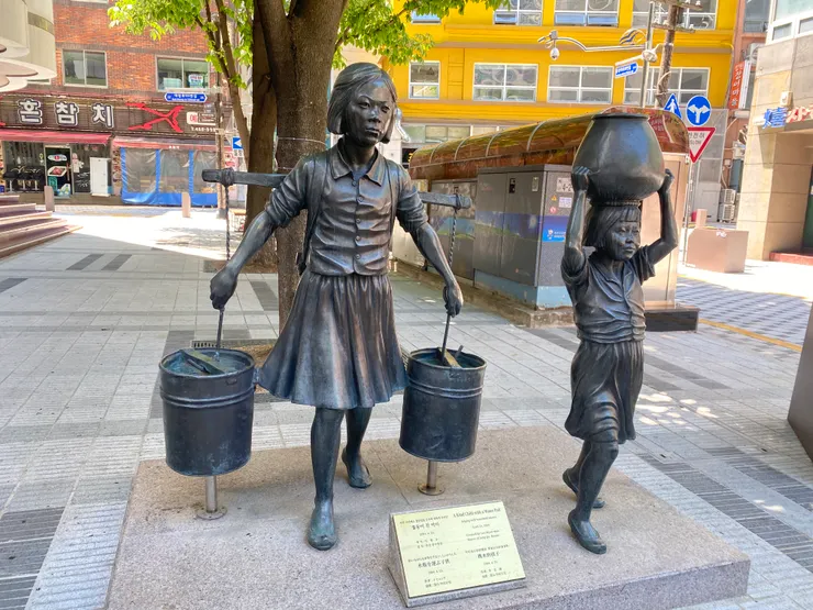 很有呼應168階梯的即視感