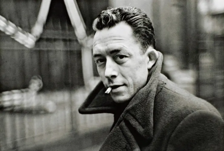 抽菸不好，卡繆請少抽點