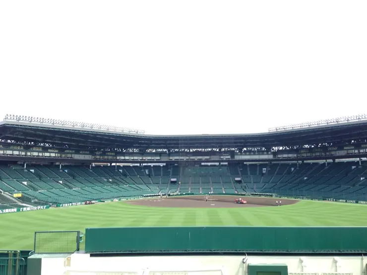 第一次到甲子園,正巧遇上賽季休賽