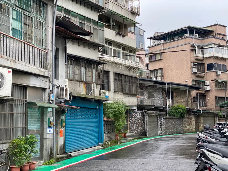 鯉魚山腳下的和興路