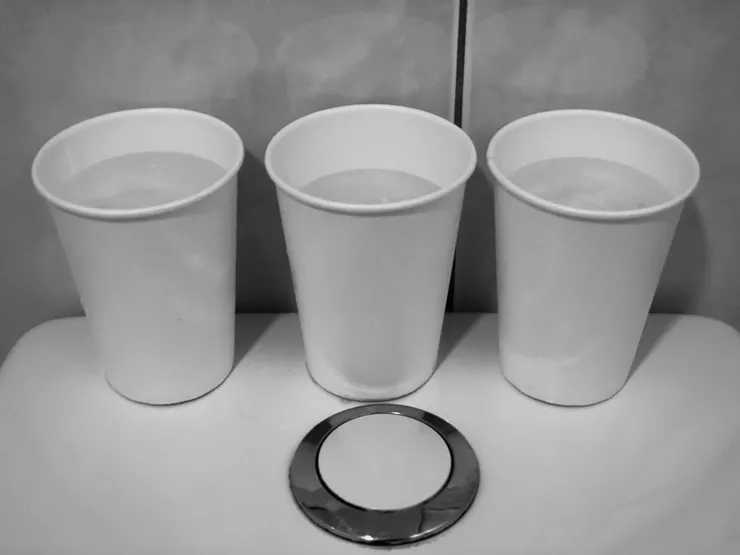 三杯充滿好奇心的水