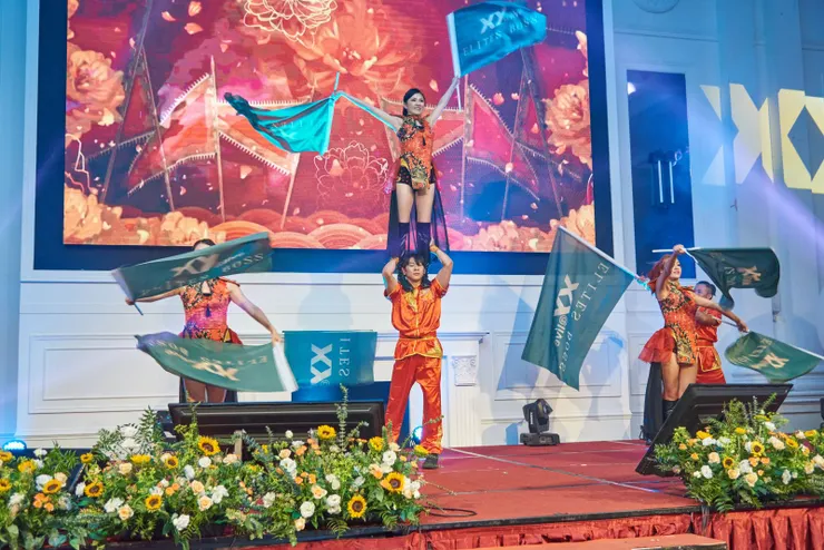 穿插吸睛表演 讓表揚典禮更畫龍點睛