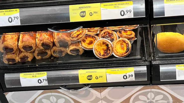 葡萄牙超市的蛋塔很平價