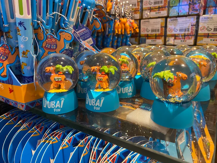 杜拜紀念品好可愛，希望下次也能來這邊玩