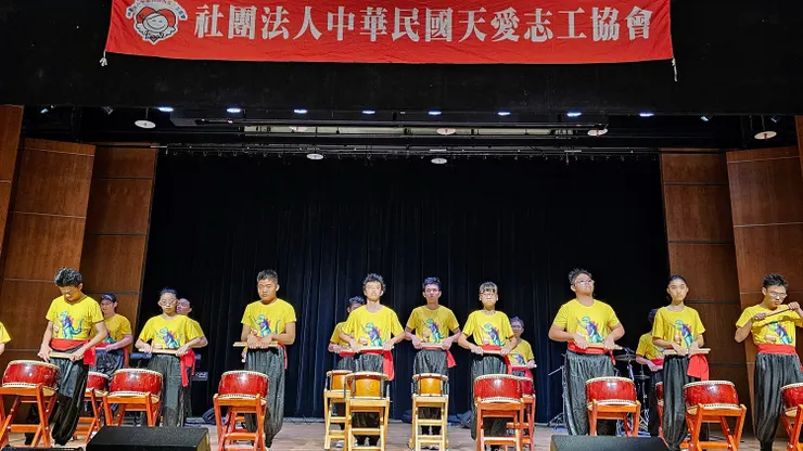 私立光仁中學特教班開場表演。社團法人中華民國天愛志工協會/提供