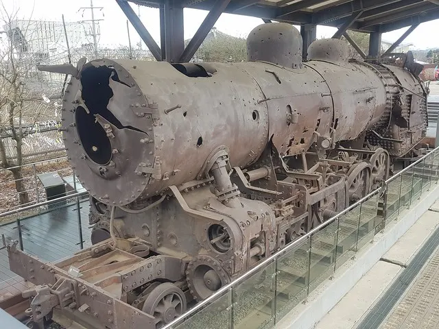 車頭朝向北方的Mater 2-10，韓戰與韓半島分斷局面的見證者。