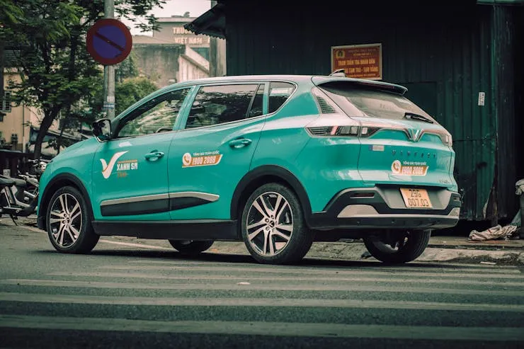 VinFast是Vingroup旗下電動車品牌，2023年在那斯達克上市，是越南首間挑戰全球汽車市場的品牌