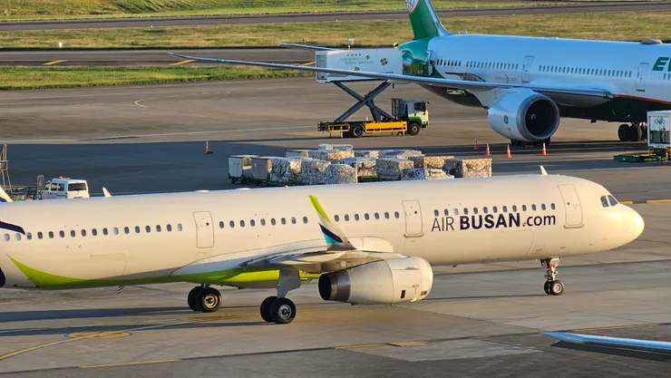 這是釜山航空的空中巴士A321客機!