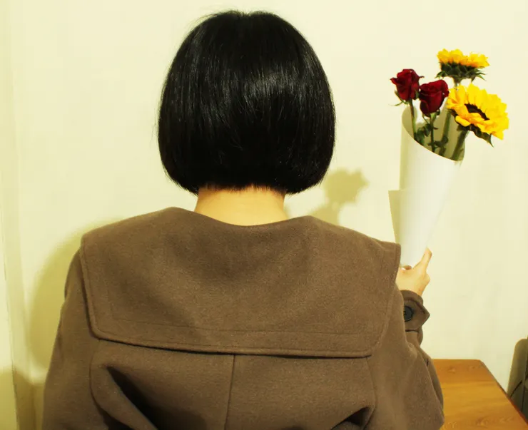 從沒曝光過的琳聽大頭照原圖。2019-2022 年是人生最胖的時候,背影看得出來是個虎背,幸好熊腰沒拍到。