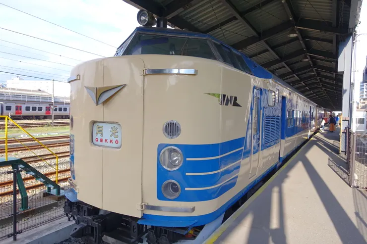 583系電車，クハネ581-8號，月光號列車。