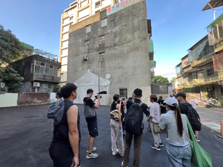 柏油鋪好的遺址