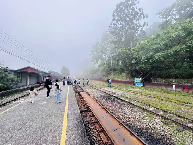 奮起湖車站