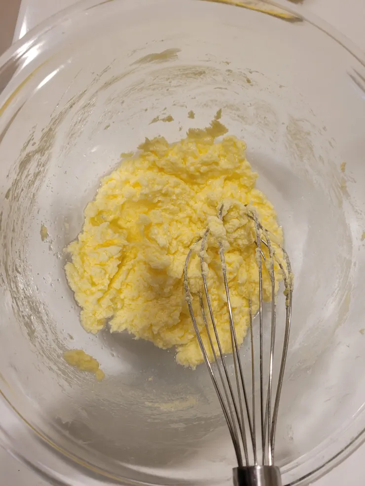 加入蛋白攪拌後樣子