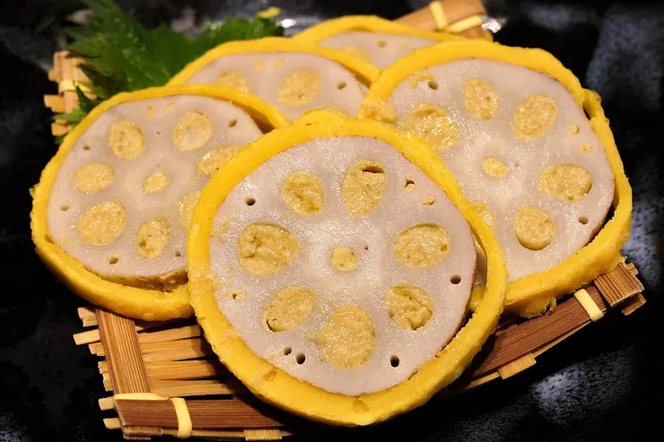 辛子蓮藕是熊本名產，最初是為熊本藩主細川忠利特別設計的補品（圖源／維基共享資源）