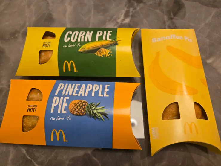 鳳梨派、玉米派及香蕉太妃派