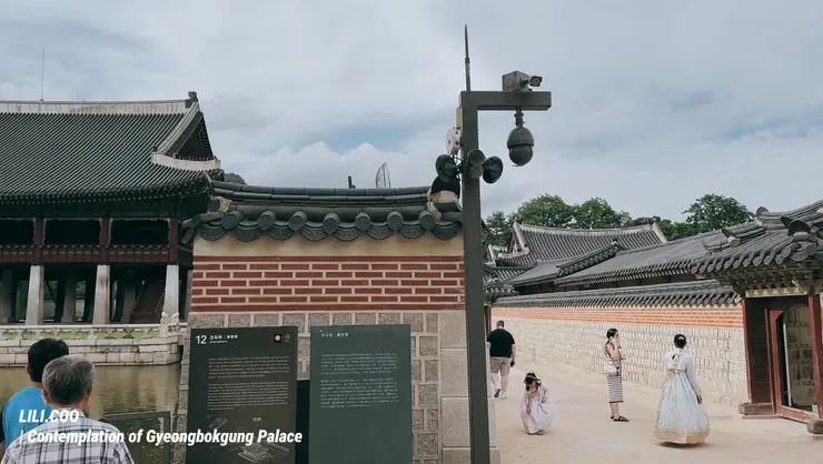 這就是慶會樓右側左手邊的小路。